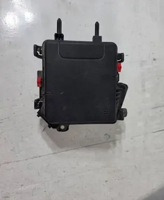 Renault Megane III Fuse box cover 284B10002R