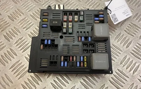 Volvo XC60 Fuse module 31473772