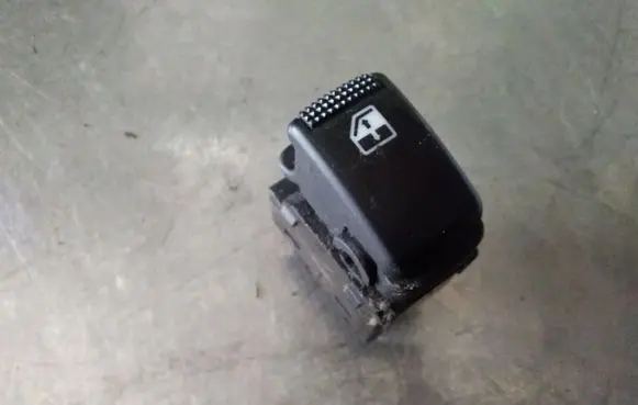 KIA Sorento Electric window control switch