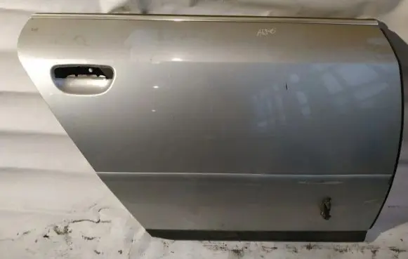 Audi A6 S6 C5 4B Rear door pilkos