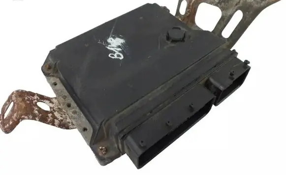 Toyota Avensis T220 Engine control unit/module 89661-0DB01