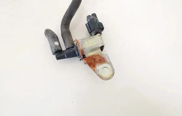 Subaru Impreza III Turbo solenoid valve k5t48479