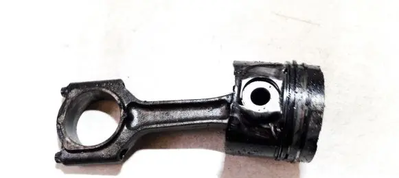 Piston with connecting rod