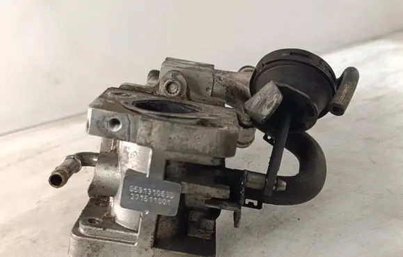 Audi A4 S4 B7 8E 8H EGR valve cooler 059131063D