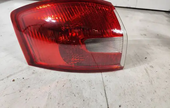 Ford Kuga I Rear/tail lights 8V4113405AE