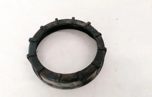 Seat Ibiza III (6L) In tank fuel pump screw locking ring/nut 321201375A