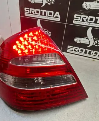 Mercedes-Benz E W211 Rear/tail lights A2118200564