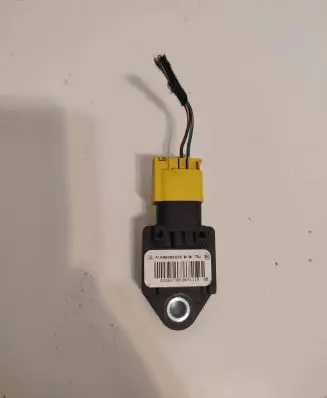 Mercedes-Benz B W245 Airbag deployment crash/impact sensor A1698202226 2206273006511