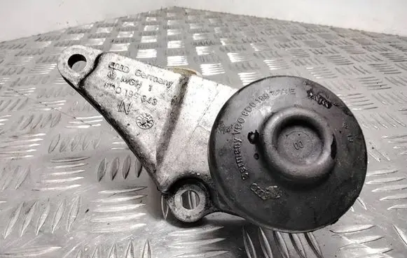 Audi A6 S6 C5 4B Engine mounting bracket 8D0199343
