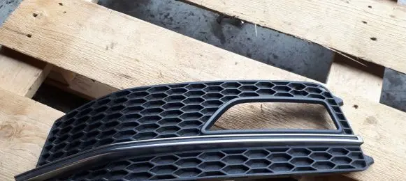 Audi A4 S4 B8 8K Front bumper lower grill 8K0807681L