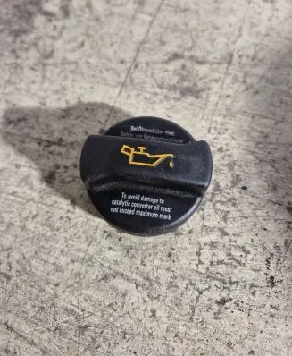 Audi A6 S6 C5 4B Oil filler cap 06B103485B