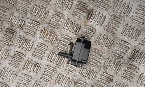 Volvo XC70 Air flap motor/actuator 74931D
