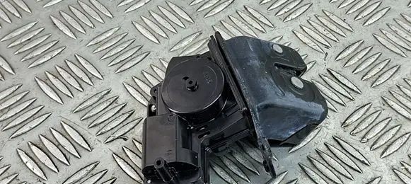 Toyota C-HR I Loading door lock 