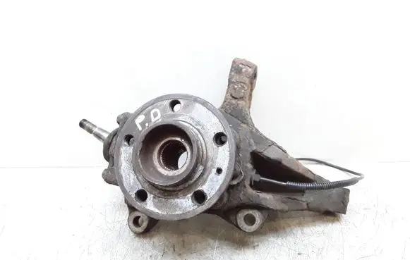 Volvo XC90 Front wheel hub spindle knuckle