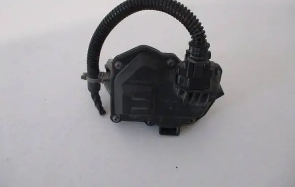 Renault Clio IV Throttle valve 147B08010R A203CZ17