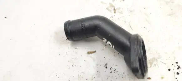 Volkswagen Jetta V Engine coolant pipe/hose 038121121D