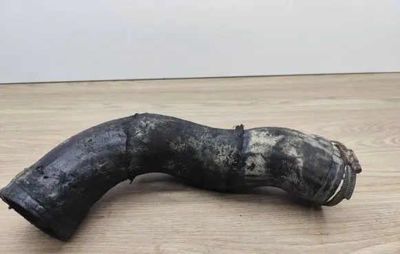 Volvo V70 Intercooler hose/pipe 30792300