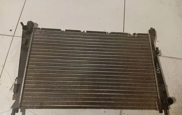 Jaguar X-Type Coolant radiator 