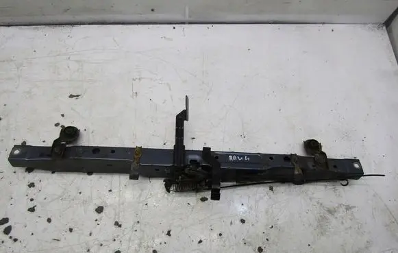 Toyota RAV 4 (XA40) Front bumper support beam 1111