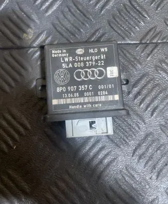Audi A6 S6 C6 4F Light module LCM 5LA00837922 8P0907357C