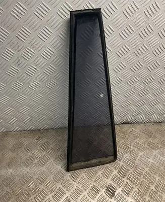 Toyota Land Cruiser (J120) Rear vent window glass 