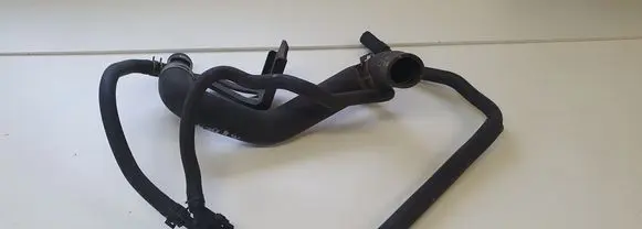 Toyota Avensis T270 Engine coolant pipe/hose