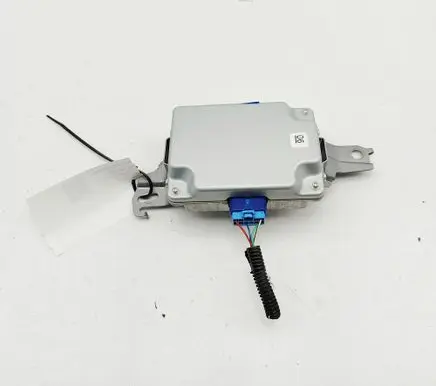 Toyota Land Cruiser (J200) Voltage converter inverter 8621060110