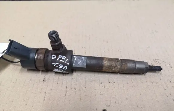 Opel Zafira B Fuel injector 0445110276
