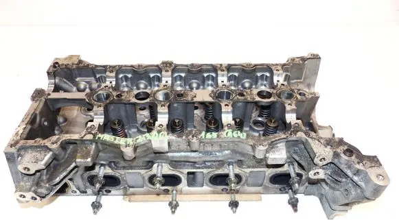 Renault Master III Engine head 110426655R