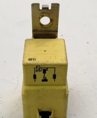 Coolant fan relay