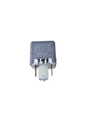 Toyota Avensis T250 Other relay 9008087030