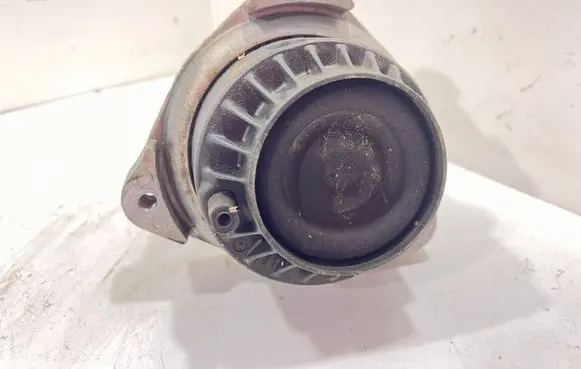 BMW 7 F01 F02 F03 F04 Engine mount bracket 6777373