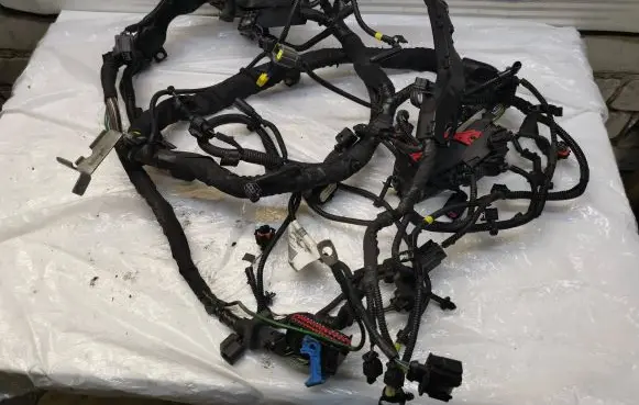Volvo V40 Cross country Engine installation wiring loom 31376954