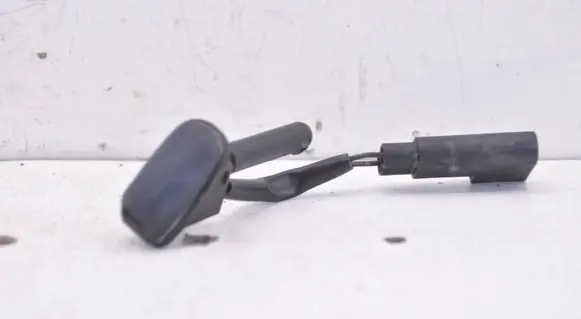 Ford C-MAX II Windshield washer spray nozzle 8M5117666