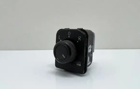Volkswagen PASSAT B8 Electric window control switch 3G0959565B