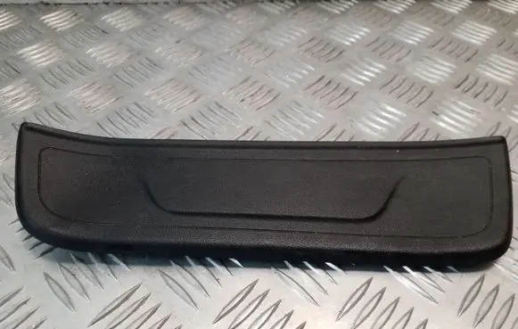Hyundai ix35 Rear sill trim cover 858792Y000