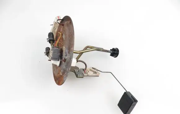 Mazda 5 Fuel level sensor 
