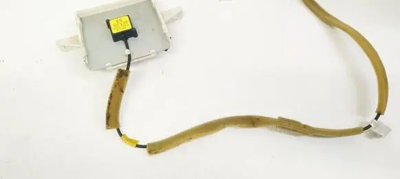 Toyota Avensis T270 Antenna control unit 8686020040 86860-20040