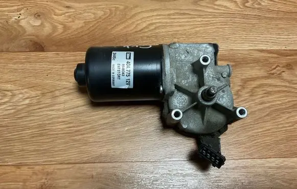 Volvo V70 Wiper motor 404775 3445C