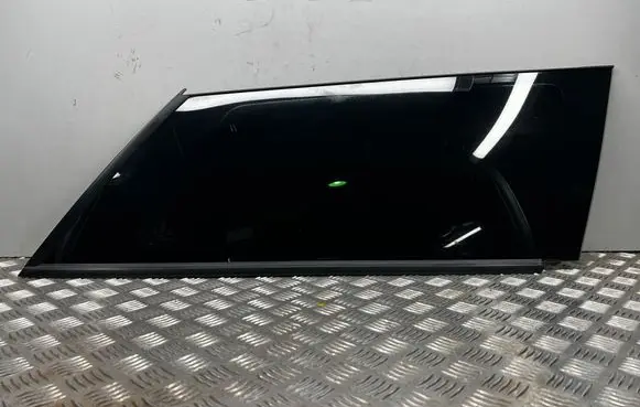 Subaru Outback Rear side window 43R005834