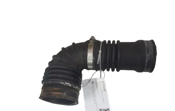 Mazda 6 Air intake hose/pipe R2AA1376X K3804