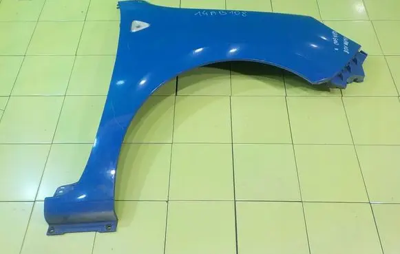 Renault Kangoo II Fender PRZOD PRAWY