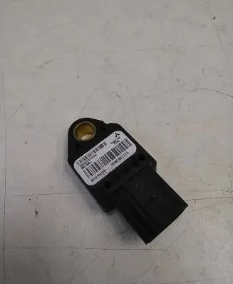 Mitsubishi Outlander Airbag deployment crash/impact sensor 8651A001 TBZME169