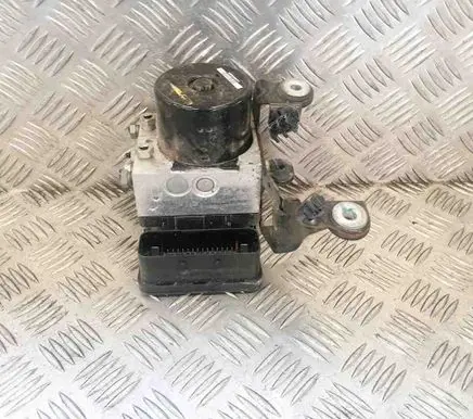 Volvo V60 ABS Pump 31329137 10092604093