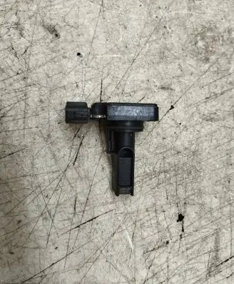 Toyota Corolla Verso AR10 Mass air flow meter 2220427010