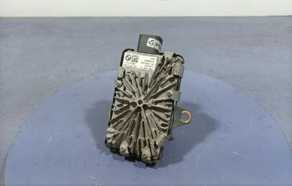 Audi A4 S4 B7 8E 8H Gearbox transfer box case 9469023