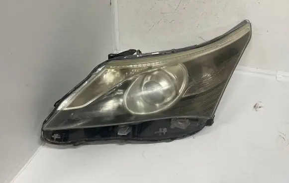 Toyota Avensis T270 Headlight/headlamp 1010017685 H296GLDE 500131328