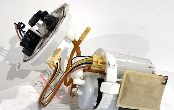 Audi A4 S4 B9 8W In-tank fuel pump 8W0919087J