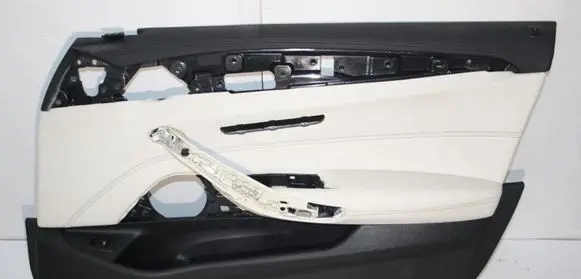 BMW 5 G30 G31 G38 Front door card panel trim 