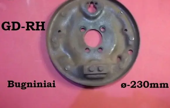 Volkswagen PASSAT B2 Rear brake disc plate dust cover Q230F15